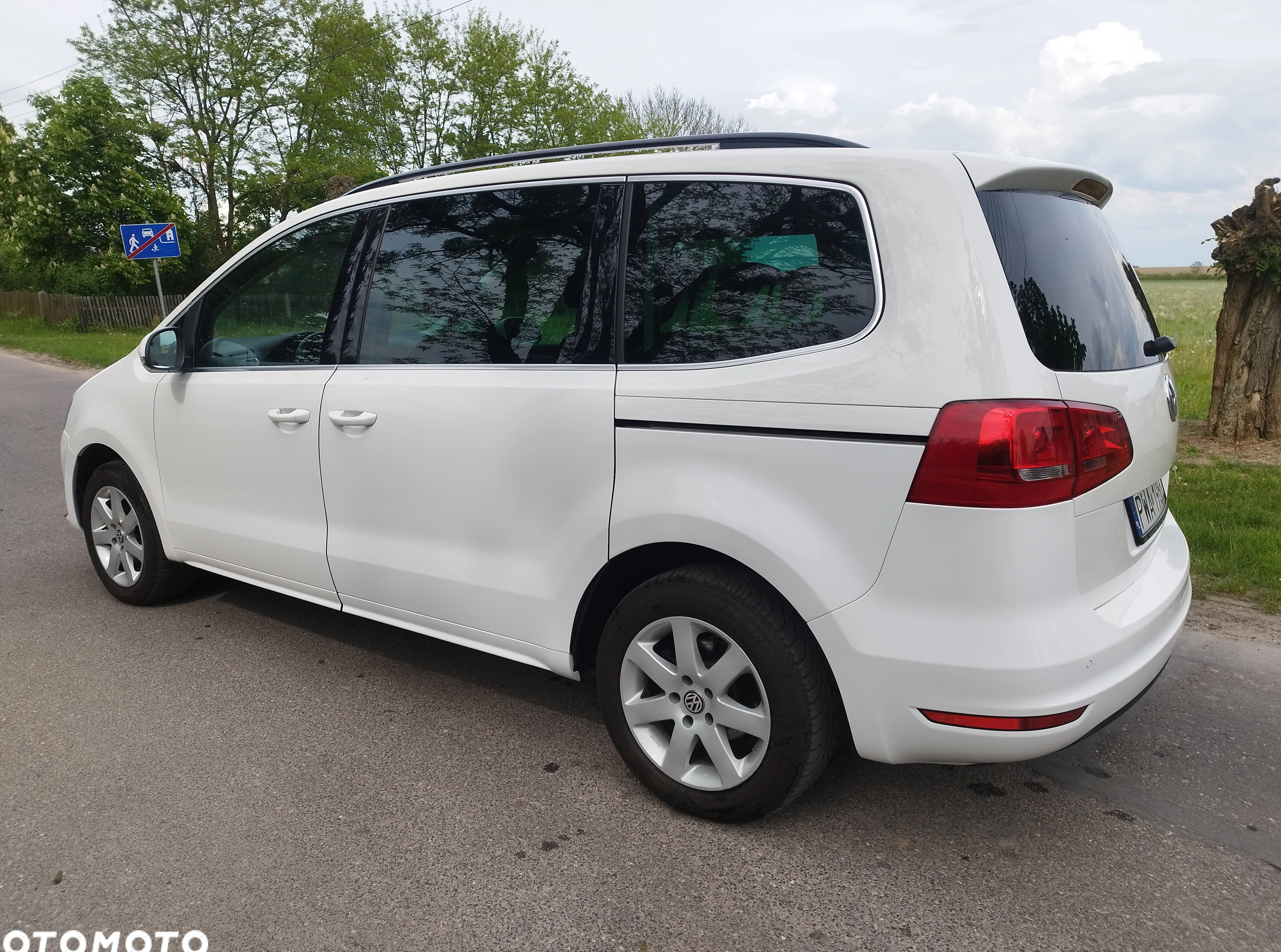 Volkswagen Sharan cena 38800 przebieg: 256444, rok produkcji 2012 z Skoki małe 301